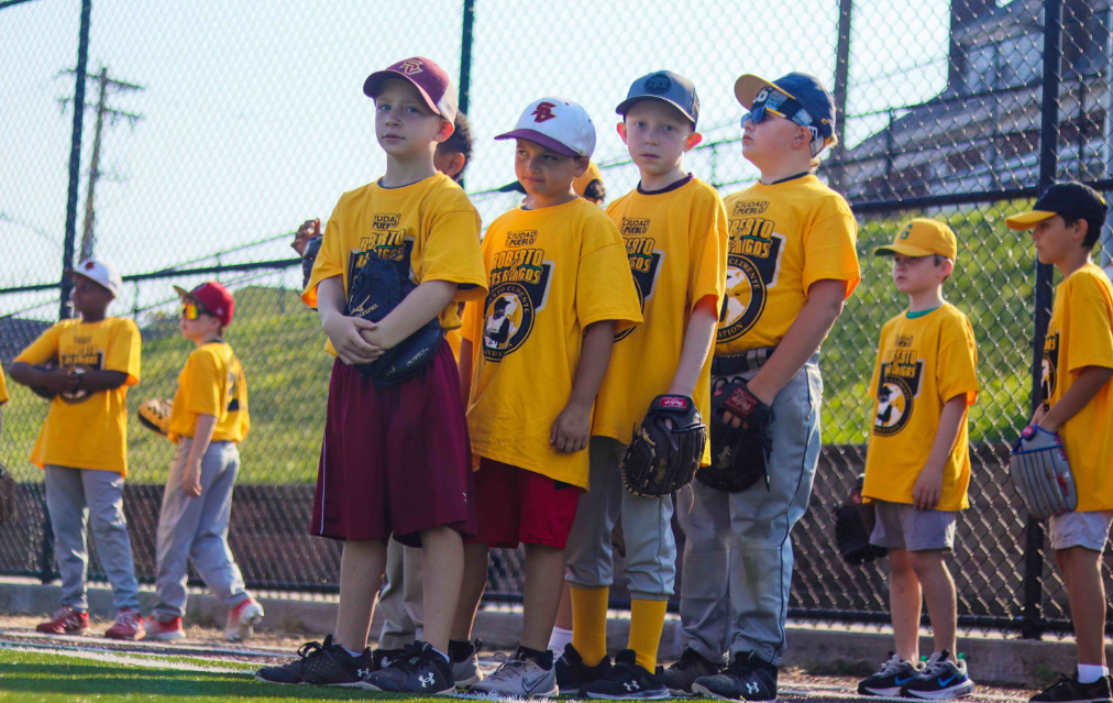 Roberto Clemente Camp Robert Y Sus Amigos